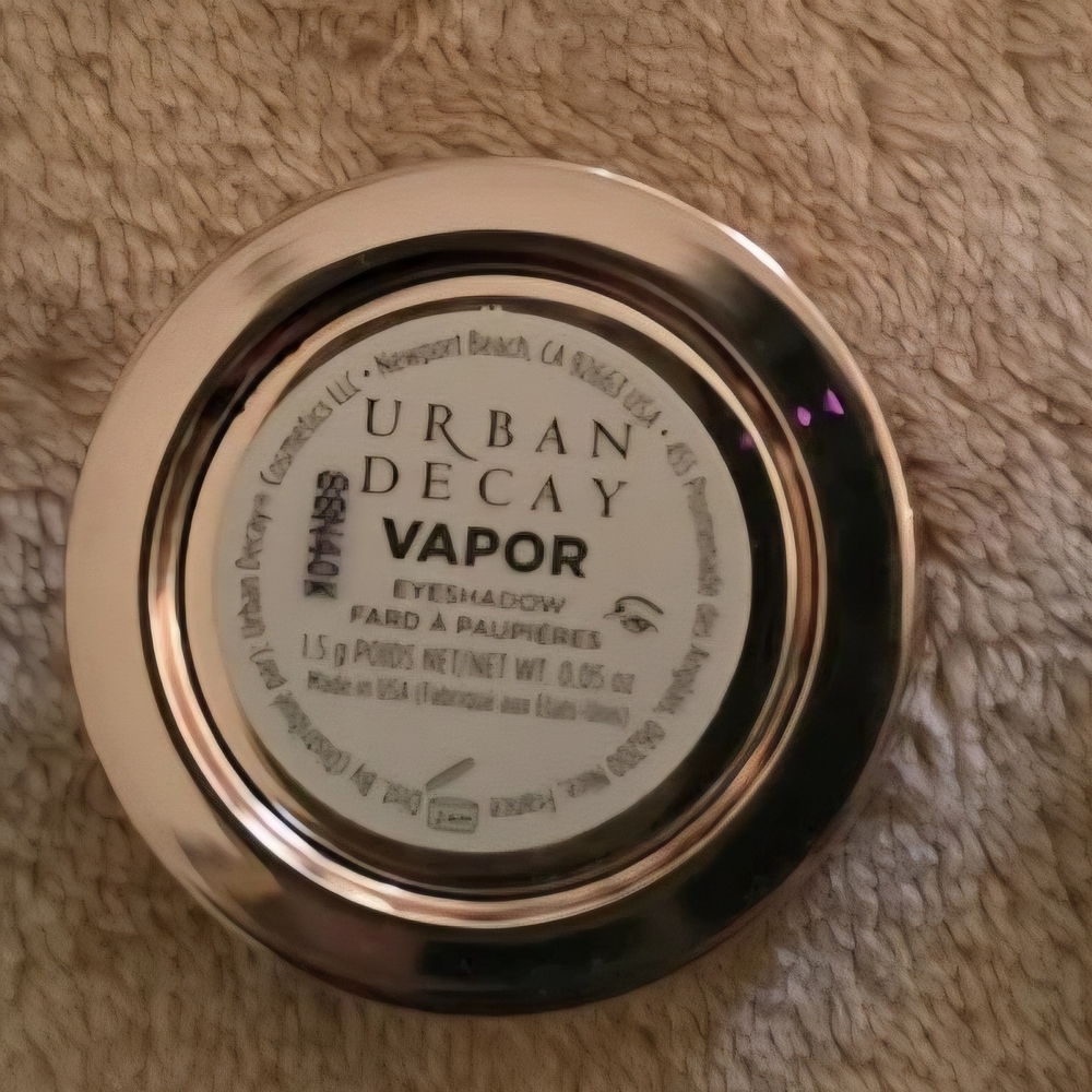 Urban Decay Vapor Eyeshadow - Subtle Cream